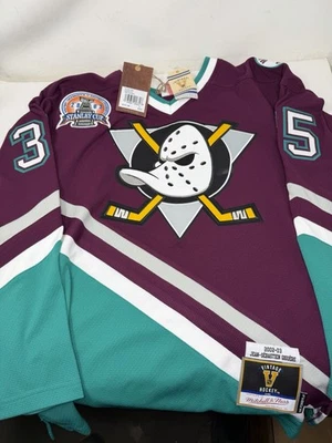 Camiseta deportiva Jean-Sebastien Giguere púrpura Anaheim Ducks 2002/03 Power Play pequeña Foto 1 de 4