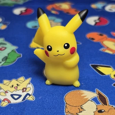Figura de Pokemon Pikachu Marioneta de Dedo 2023 Nintendo PVC Bandai Japón Vendedor en EE. UU. Foto 1 de 4