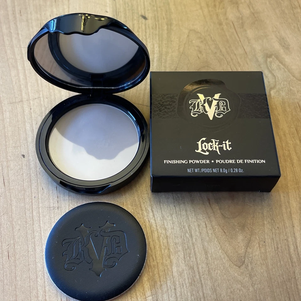 KAT VON D KVD Lock-It Finishing Powder In LIGHT Full Size 0.28oz NEW IN BOX