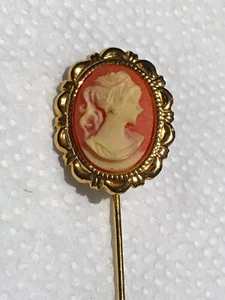 Broche prendedor vintage antiguo tono dorado camafeo ovalado en palo - Imagen 1 de 9