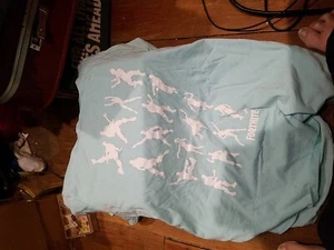 Fortnite Size 16 TShirt - Picture 1 of 4