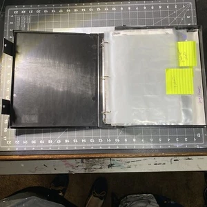 Raccoglitore d'archivio Besfile con 27 custodie negative e 15 fogli carta fotografica - Foto 1 di 13