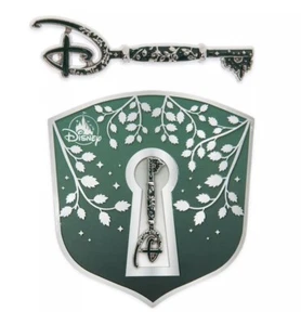 Llavero de ceremonia de apertura de tienda Disney 2020 edición limitada - listo para enviar - Imagen 1 de 8