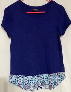 EXPRESS Ladies pullover tee, short sleeve dark blue w/multicolor inlay EUC - Picture 1 of 5