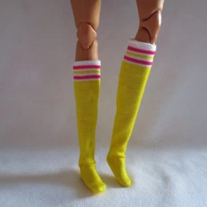 NEW Barbie Made to Move Doll Yellow Pink White Soccer Knee Socks ~ Clothing - Imagen 1 de 1