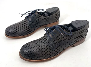Patricia Nash womens 9 Sofia Geometric Perforated Lace-ups Leather Oxfords Navy - Picture 1 of 9