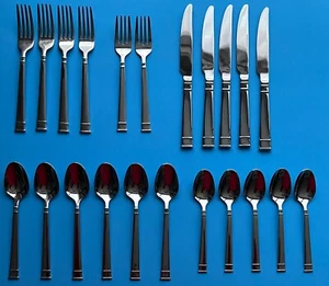 22 Piece Lot Bentley (Stainless 18/10) by HERITAGE MINT LTD Fork Knife Spoon - Picture 1 of 13