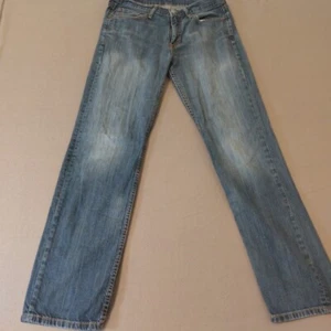 Levis 514 Straight Leg Jeans Mens 32 X 34 Red Tab Medium Wash Black Denim Faded - Picture 1 of 6