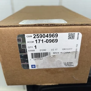 GM OEM Parking Brake Shoes 25904969 - Picture 1 of 2