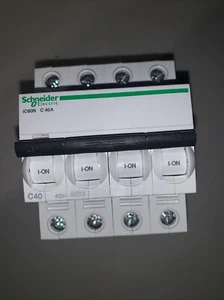 Schneider: IC60N C 40A - Picture 1 of 5