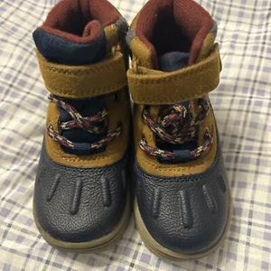 Carter's Boys Freddie Duck Boot Tan/Navy Infant Size 6m NEW - Picture 1 of 6
