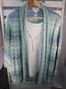 Alfred Dunner Size XL Blue Ivory 3/4 Sleeve Layered Look Attached Necklace Top - Picture 1 of 17