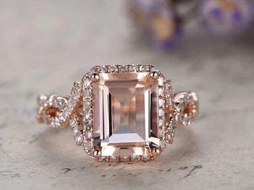Anillo de compromiso solitario de morganita corte esmeralda de 3 quilates acabado en oro rosa de 14 k Foto 1 de 4