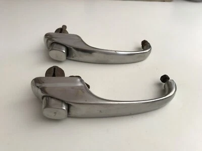 paire de poignées de porte exterieures peugeot 403 - Photo 1/4