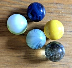 5 Vintage Glass Marbles - Picture 1 of 12