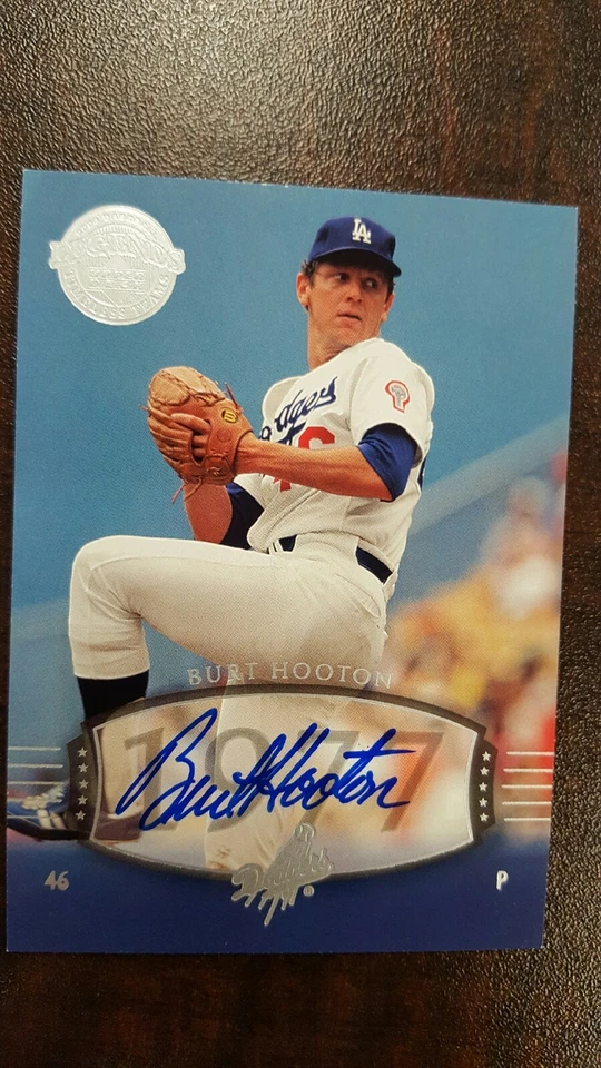 2004 BURT HOOTON Auto SP #137 UD Timeless Teams  Short Print  ! - Image 1 of 2