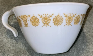 Vintage Corelle Butterfly Gold flache Tassen mit Hakengriff eingestellt - Bild 1 von 10