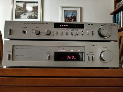 AKAI  AMPLIFICATORE  e  TUNER  - Immagine 1 di 4