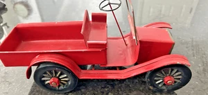 Vintage roter Metall LKW - klassisches Bauernhaus oder Spielzeug Display - Bild 1 von 7
