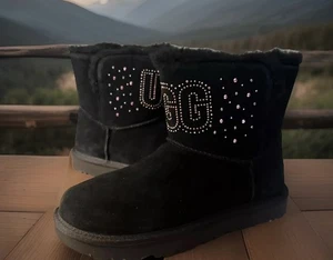 UGG CLASSIC UGG GEM MINI 1125911 BLACK SIZE 6 WOMAN'S BOOTS (AUTHENTIC BRAND NEW - Picture 1 of 14