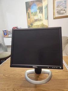 Dell UltraSharp 2001FP 20 Inch LCD Monitor Tested READ DESCRIPTION - Picture 1 of 13