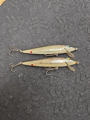 (2) Lote de 2 señuelos de pesca vintage Jr Smithwick Rattlin' Rogue Jerkbait Foto 1 de 4