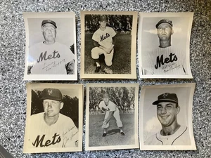 Equipo de los Mets de Nueva York 1962-64 emitido 4x5 - ESCASO 6 diferentes - Imagen 1 de 1