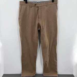 Pantalón Chino Ballin Atwater 35x30 Frente Plano Ajuste Moderno Elastizado Supima Sarga Caqui - Imagen 1 de 9