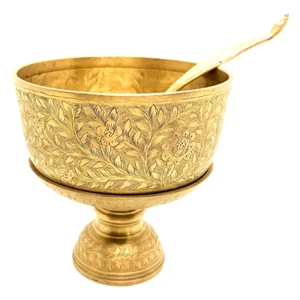 Set of Brass Bowl Vintage Solid Made Decor Plates Ladle Base Pattern Thai 15 cm - Foto 1 di 11