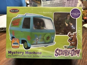 Scooby-Doo Mystery Machine Polar Lights Snap Together Model Kit w/Figures NEW - Picture 1 of 6