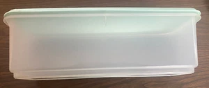 Vintage Tupperware 782-7 Clear Celery Keeper Container Only No tray-Damaged lid - Picture 1 of 5