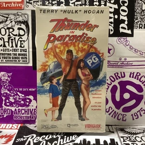 Thunder in Paradise (VHS, 1993) Hulk Hogan, Felicity Waterman NEW, SEALED - Picture 1 of 4