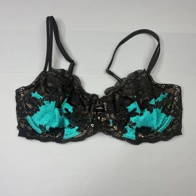Sutiã Victoria Secret 34D sem forro Demi preto e verde renda com aro ajustável - Imagem 1 de 4