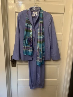 Drapers & Damons Pant Suit Lavender Purple Petite Sz 10 jacket, top pants, scarf - Image 1 of 4