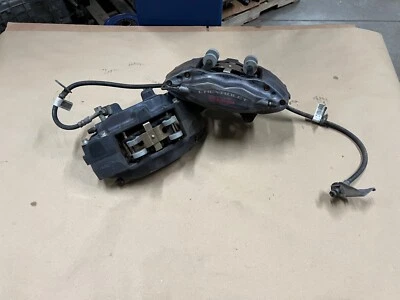 Pinzas de freno delanteras Chevrolet Camaro SS 2010-2015 Brembo - OEM  Foto 1 de 4