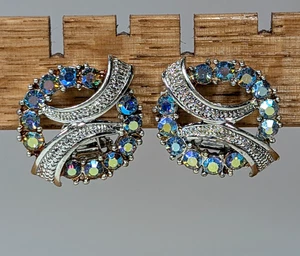 Aurora Borealis Rhinestone Clip-On Earrings Silver Tone Textured Ribbon - Picture 1 of 5
