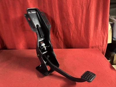 1983-1991 Dodge Raider Mitsubishi Montero Brake Pedal Box Booster Assembly OEM - Image 1 of 4