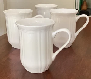 Juego de 4 tazas de café antiguas de porcelana de hueso blanco MIKASA 4,5” 12 OZ - Imagen 1 de 4