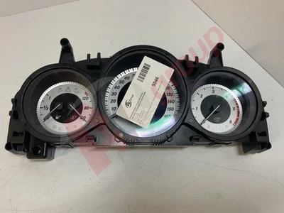 MERCEDES BENZ C CLASS 204 SERIES 2007-2015 SPEEDOMETER A2049004408 - Image 1 of 4