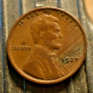 1927-P Lincoln Wheat Cent 1c.    (#8677) - Picture 1 of 2