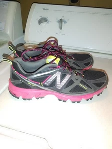 New Balance 610 V3 All Terrain Woman's Acteva Lite Running Trail Size 9 Shoe - Picture 1 of 10