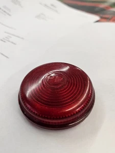 Lente de luz trasera de plástico rojo PM SAE-62-P, 2 3/8", PM-100 - Imagen 1 de 2