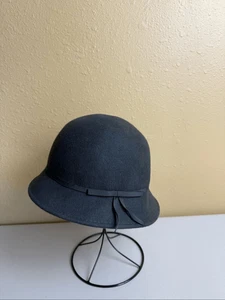 August Hat Company Mujer Lana Cloche Sombrero Gris Estilo Campana con Borde de Cinta - Imagen 1 de 8