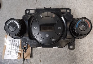 Bloc de contrôle climatique  FORD FIESTA (CB1) 1.6 TDCi (66Kw) DPF Ber. ffb358 - Picture 1 of 3