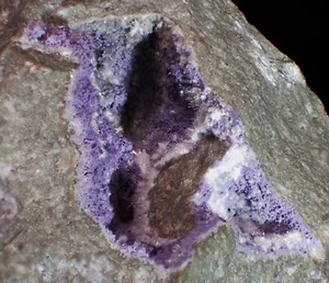 RARE DAWSONITE on FLUORITE Fine Mineral Specimen Francon Quarry MONTREAL Quebec - Picture 1 of 5