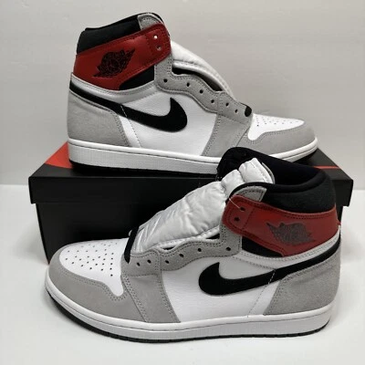 NUEVO JORDAN 1 RETRO ALTO OG GRIS HUMO CLARO TALLA 10.5M 555088-126 Foto 1 de 4