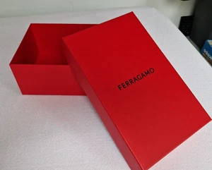 Original FERRAGAMO - Karton Box 34,5 x 21,5 cm groß / 13 cm hoch - Rot - Bild 1 von 5