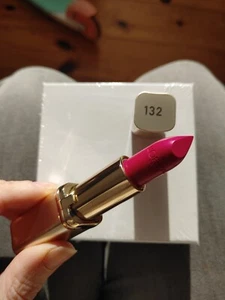 L'Oréal Color Riche Lipstick - Barra de Labios - 133 Magnolia Irreverent - Imagen 1 de 3