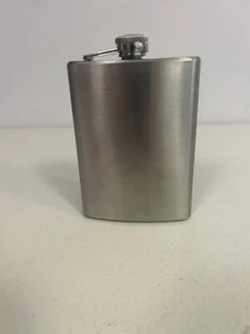 STAINESS STEEL FLASK 8 OZ - Picture 1 of 3