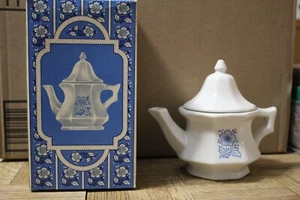 Vintage 1972 Avon China Teekanne parfümierter Kerzenhalter - kostenloser US-Versand - Bild 1 von 3